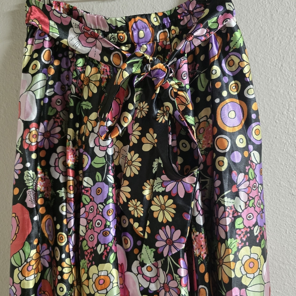 Floral Maxi Skirt - Black and Multicolor - Picture 3 of 7
